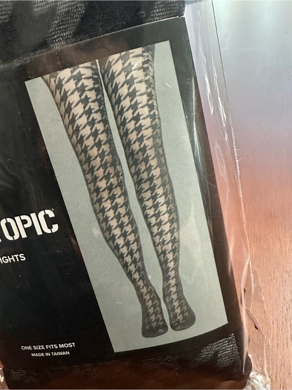 Hot Topic Black Houndstooth Sheer Tights - Picture 3 of 5